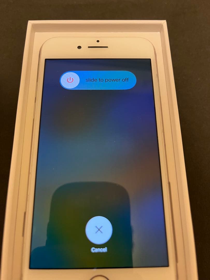 iPhone8 64GB シルバー SIMフリー バッテリー交換済み