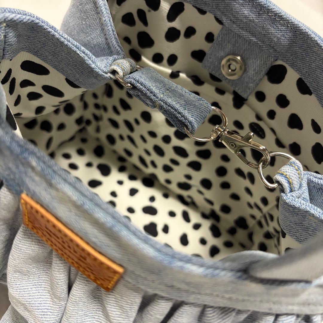 フリル　デニムリメイク　トートバッグ　ハンドメイドバッグ　　お出かけバッグ♡