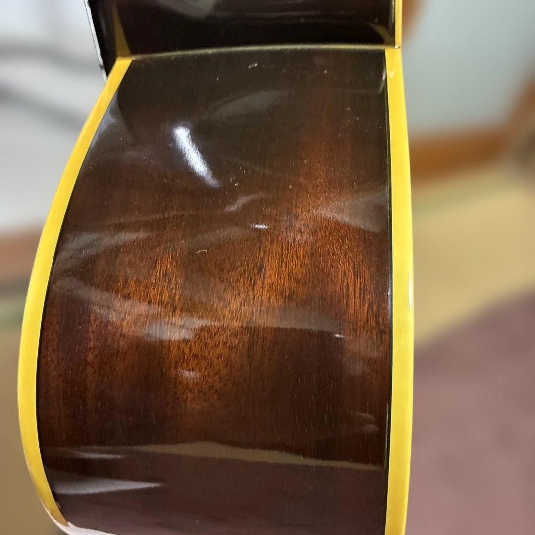 アコースティックギター ハードケース付き　※値下げしまた！