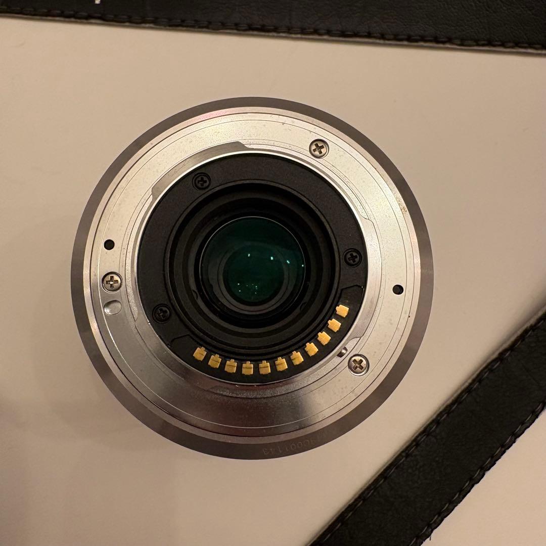 【美品】Panasonic LUMIX DMC-GF6 ホワイト ダブルズーム付