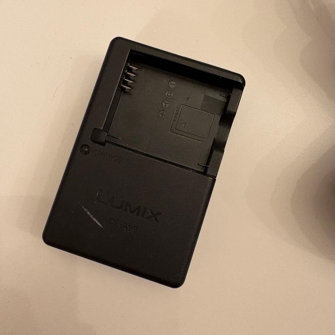 【美品】Panasonic LUMIX DMC-GF6 ホワイト ダブルズーム付