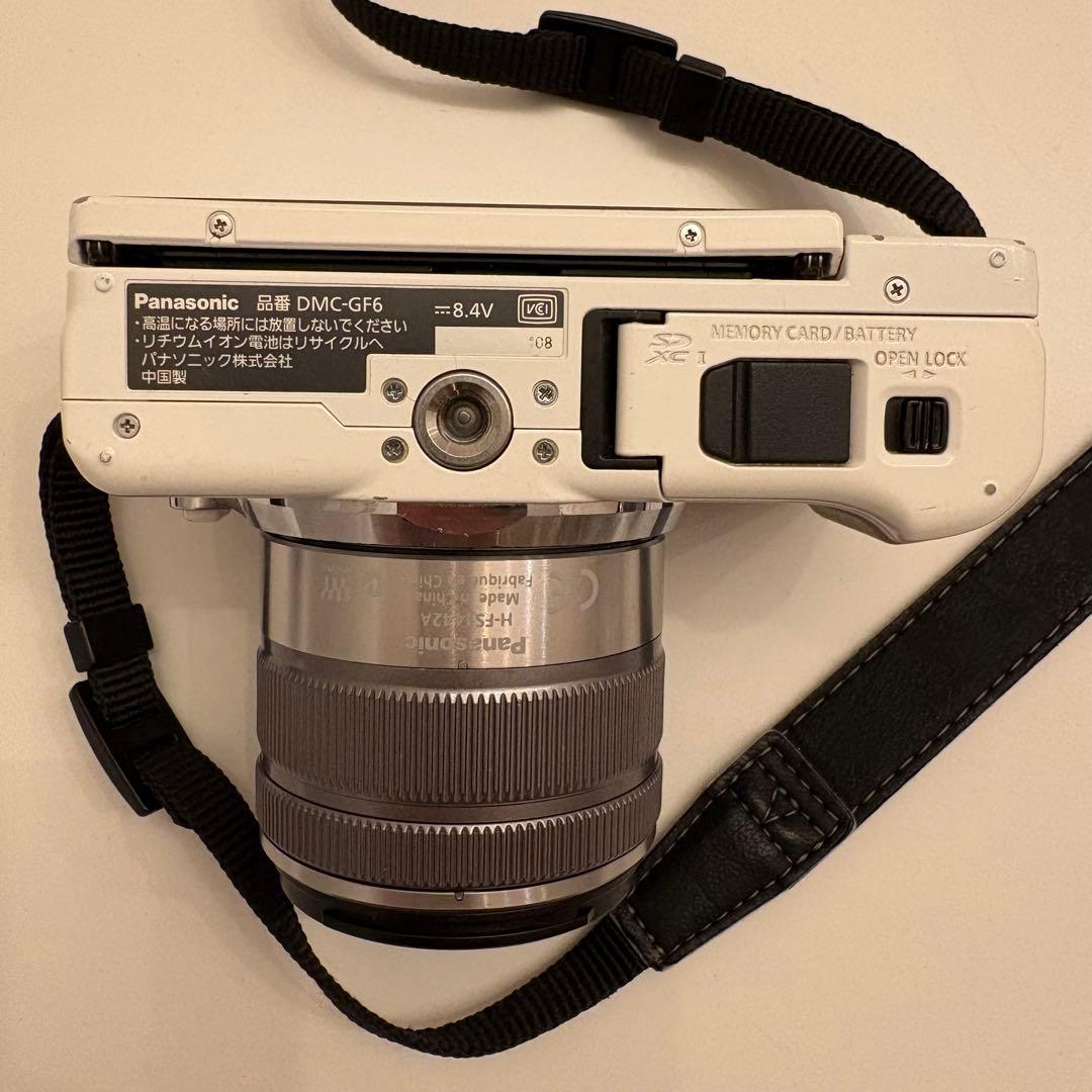 【美品】Panasonic LUMIX DMC-GF6 ホワイト ダブルズーム付