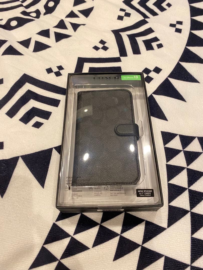 新品COACH iPhone13・14手帳型カバーシグネチャー　ブラック⚠️値下げ