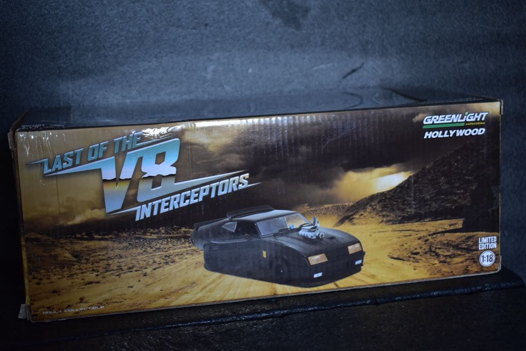 1/18 グリーンライト マッドマックス インターセプター 劇中車 XB