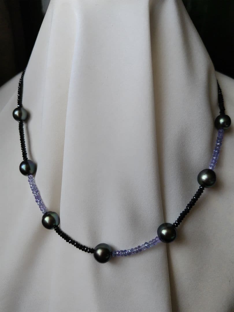 黒蝶真珠、ブラックスピネル、タンザナイトのネックレス