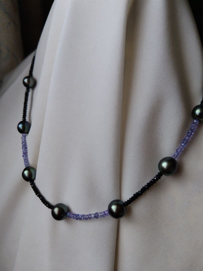 黒蝶真珠、ブラックスピネル、タンザナイトのネックレス