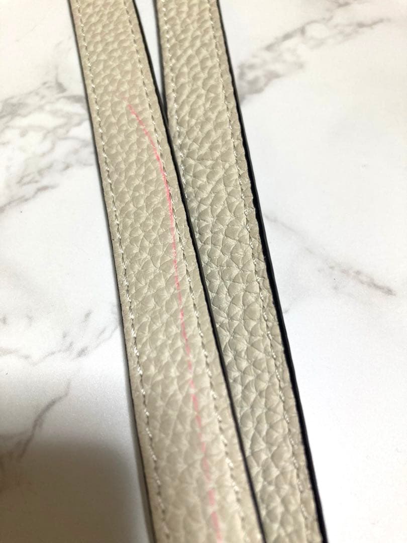 BONAVENTURA スマホケース＋ネックストラップ iPhone15pro