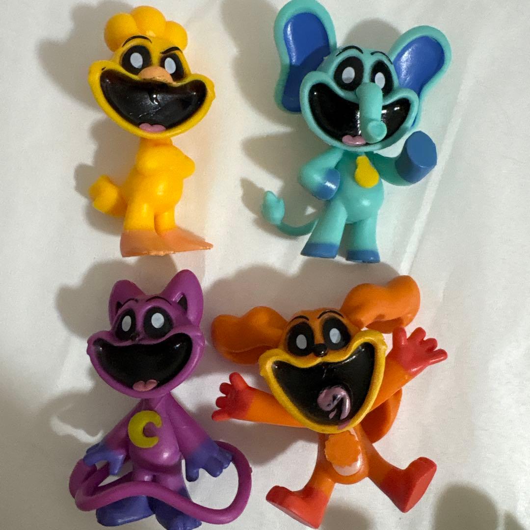 美品　ポピープレイタイム ハギーワギー ミニフィギュアBOX 19体