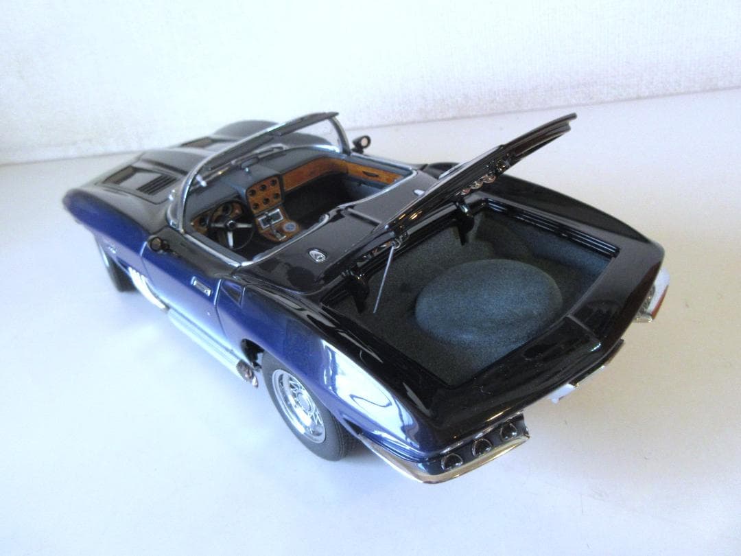 日淘市集さん専用 AUTOart (1/18) コルベット Mako Shark