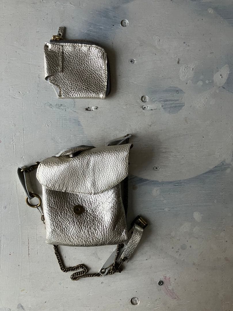 ソコハカトナク…鈍い光leather皺歪み鎖＋ケースネックウォレット