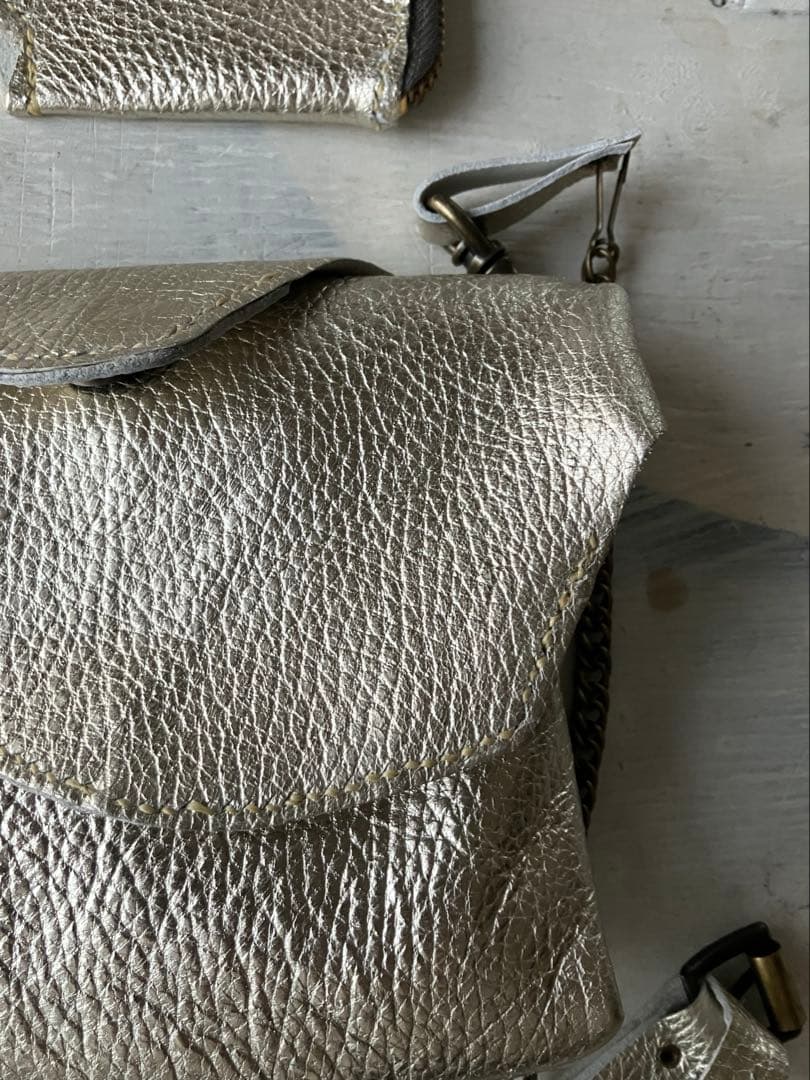 ソコハカトナク…鈍い光leather皺歪み鎖＋ケースネックウォレット