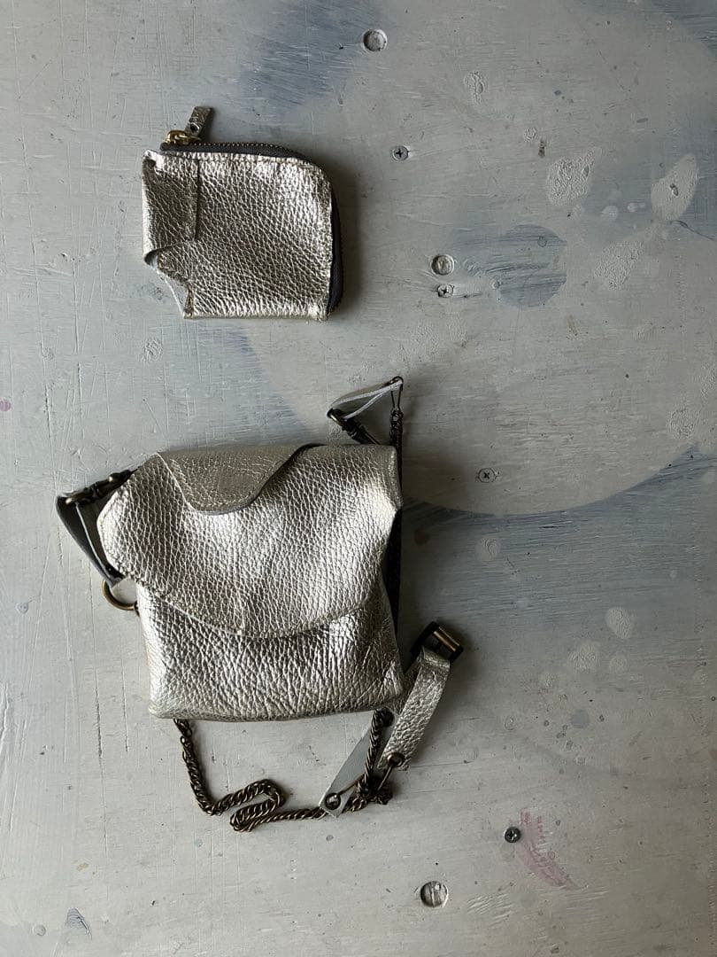 ソコハカトナク…鈍い光leather皺歪み鎖＋ケースネックウォレット