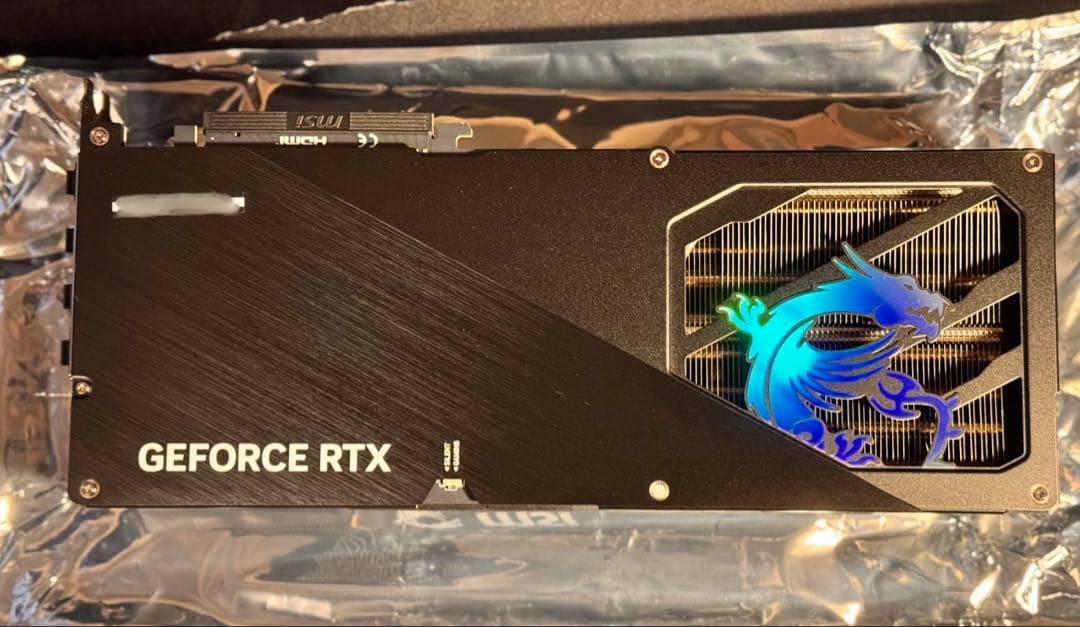 グラフィックボード・グラボ・ビデオカード MSI GeForce RTX5090 Gaming Trio OC