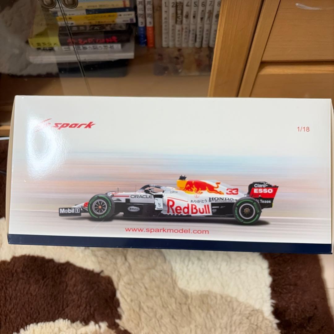 SPARK レッドブル ホンダ RB16B トルコ 1/18 ありがとう号
