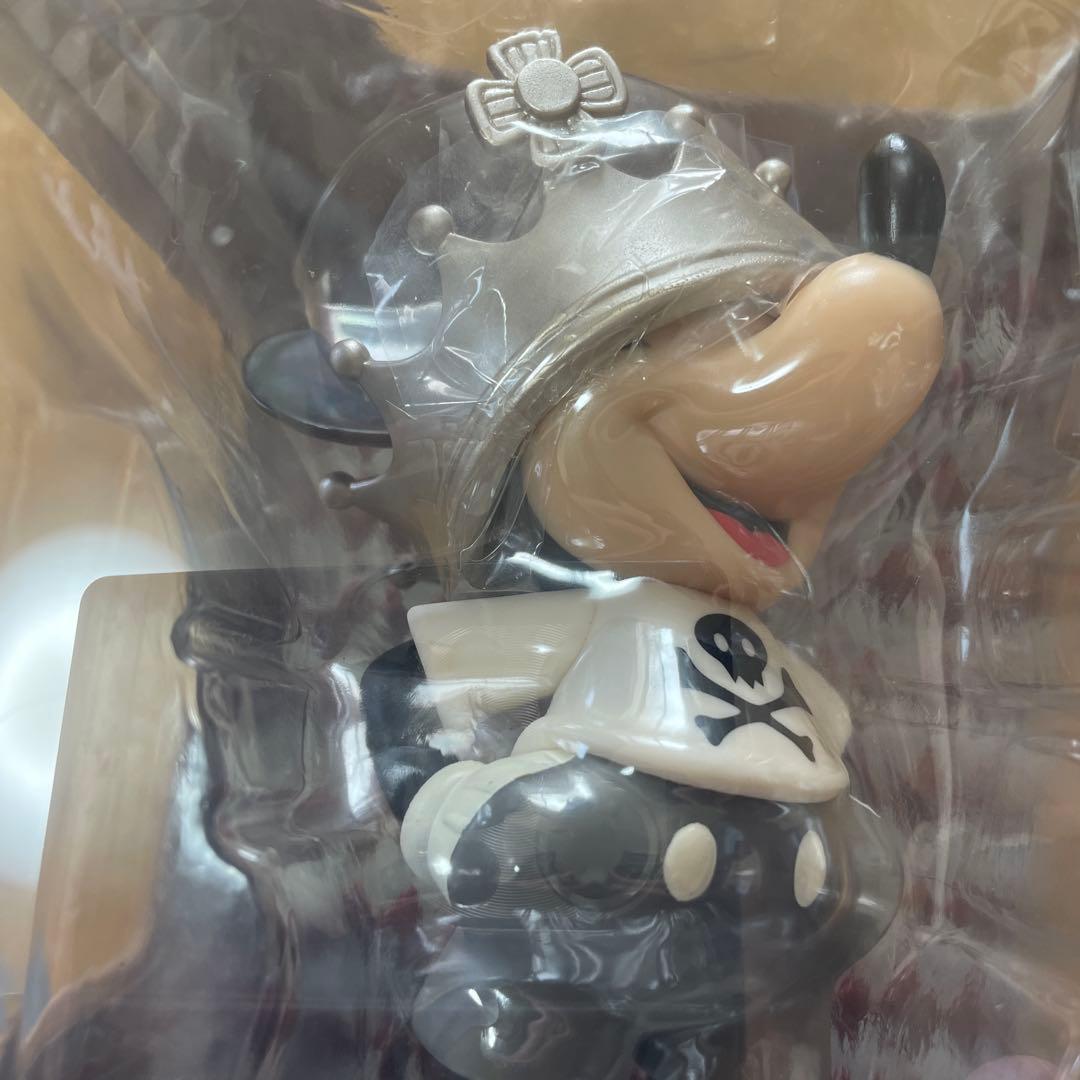 【新品　未開封】 ROEN CROWN MICKEY ミッキーマウス フィギュア
