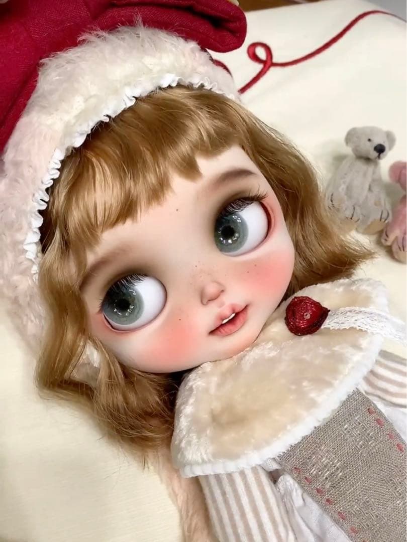 カスタムブライス 海外作家様 人形 かわいい 笑顔 お嬢様 大人しい きれい