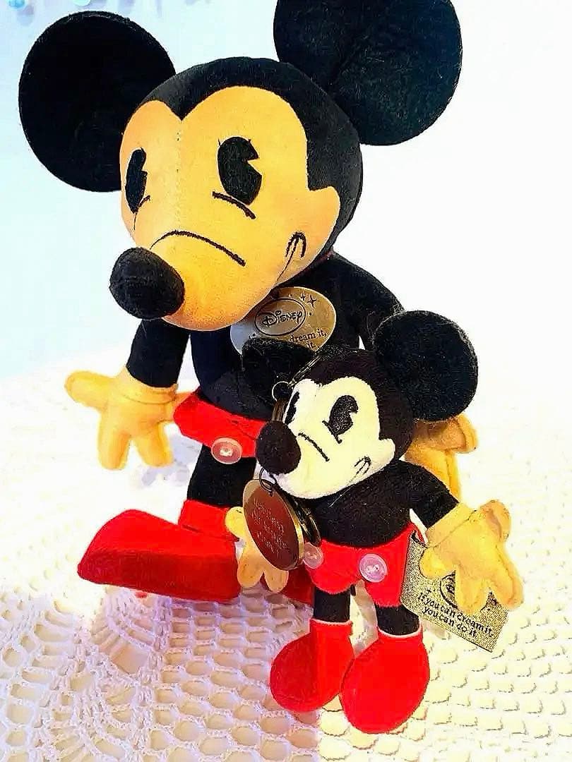 ウォルト・ディズニー生誕110周年記念 レトロミッキーストラップ＆ぬいぐるみ