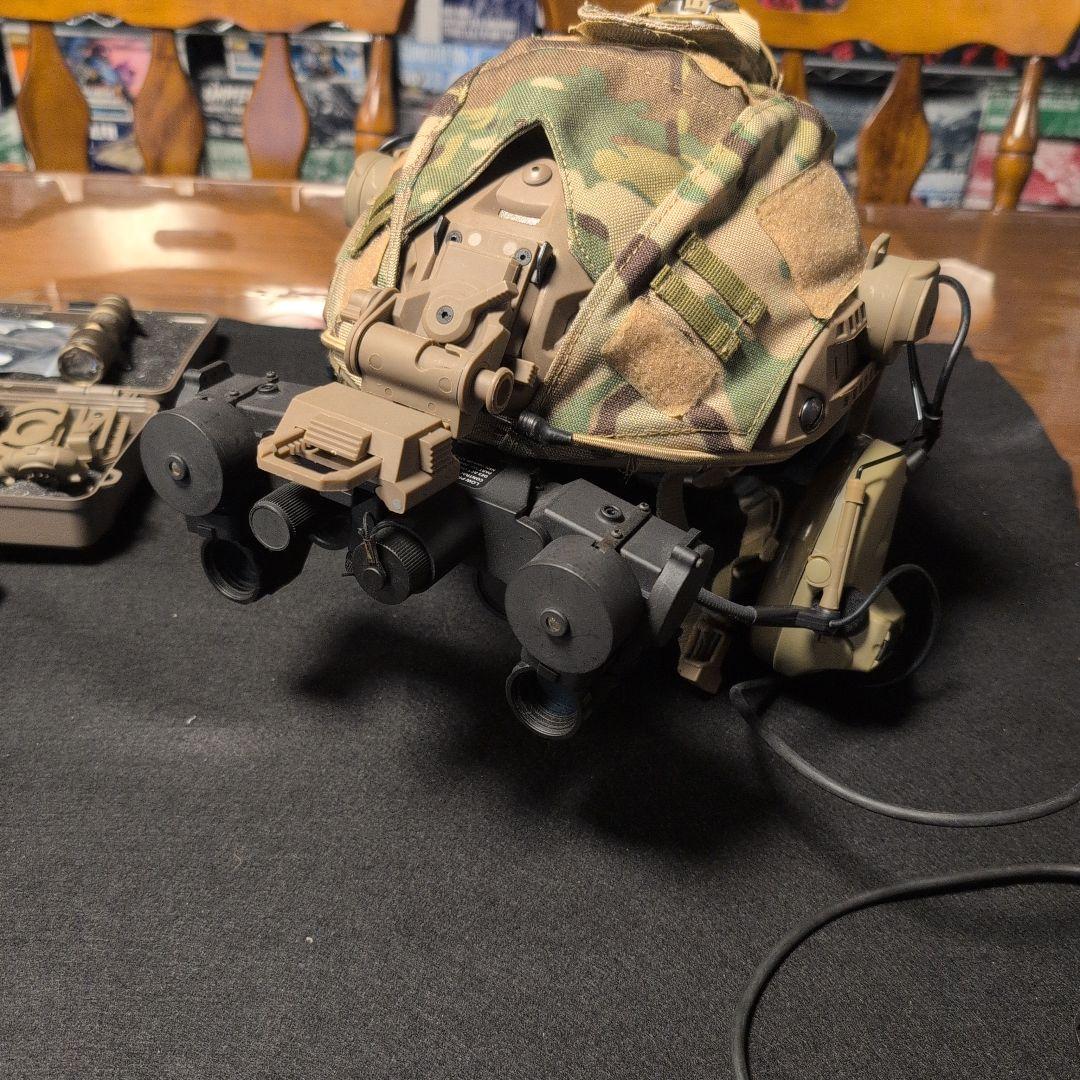 FMA XLサイズヘルメット　ヘッドセットシーバー付き