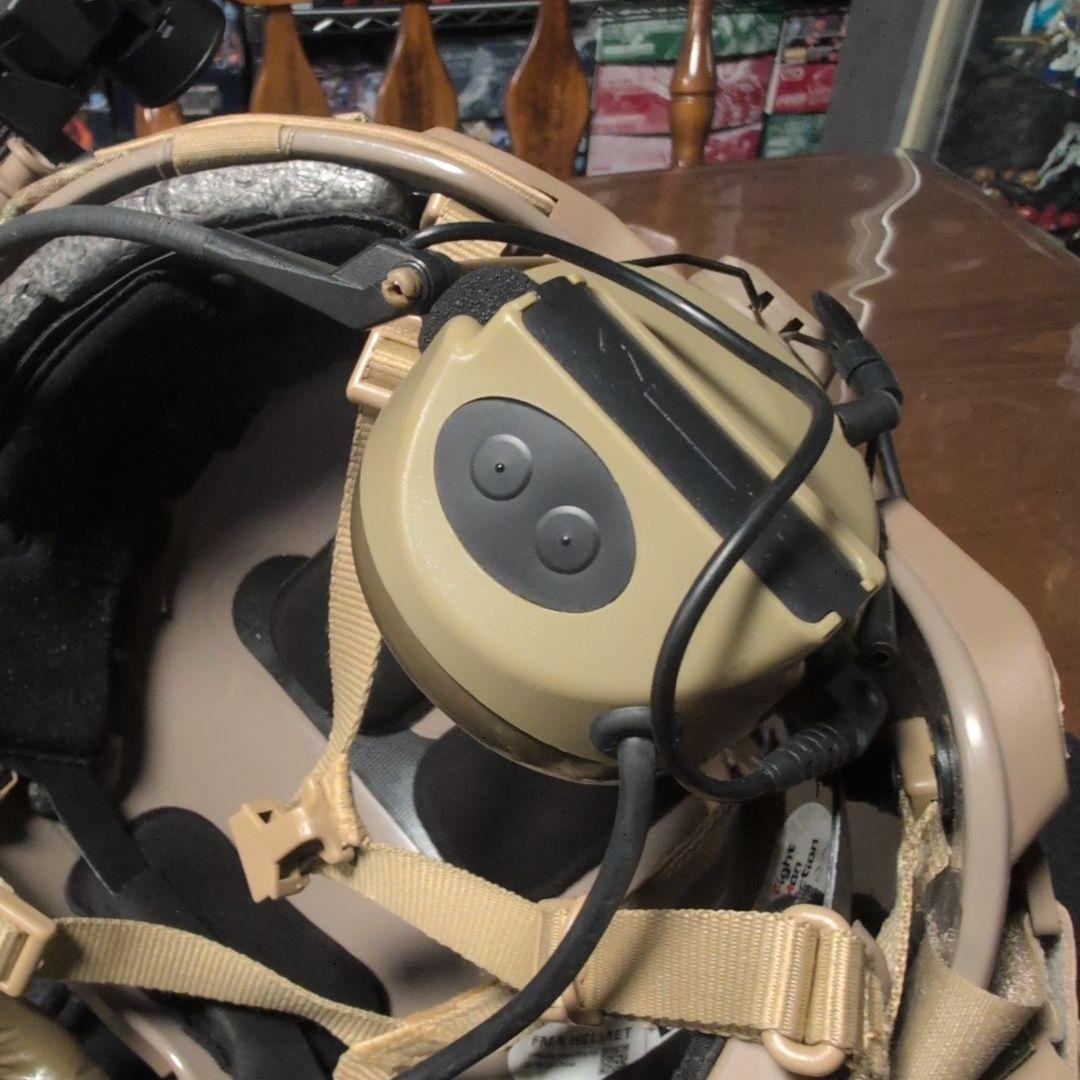 FMA XLサイズヘルメット　ヘッドセットシーバー付き