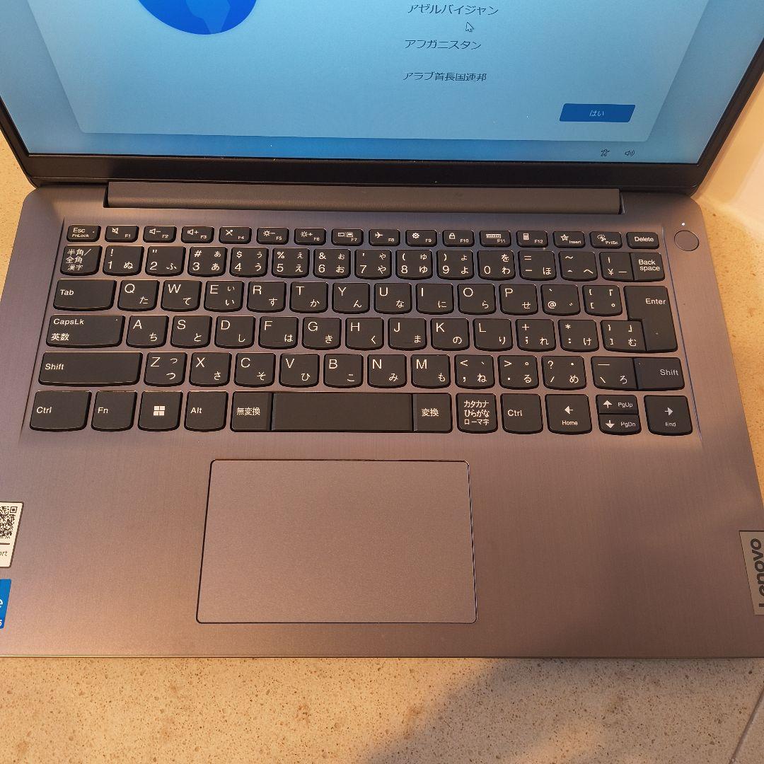 美品Lenovo 14型 第12世代Core i5メモリ8GB SSD256GB