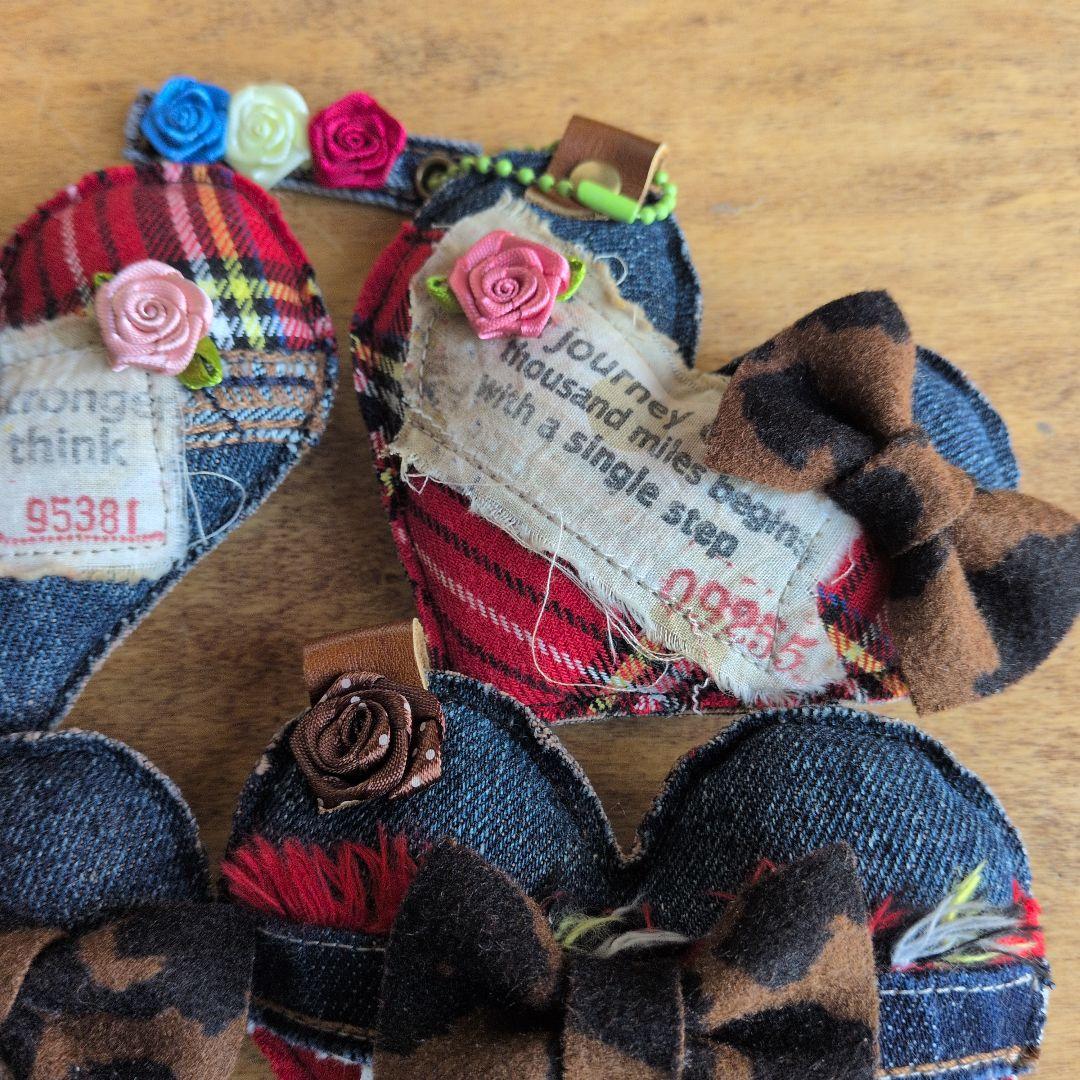 デニムリメイク♡ハート　チャーム　薔薇 　チェック　【 ４個セット】