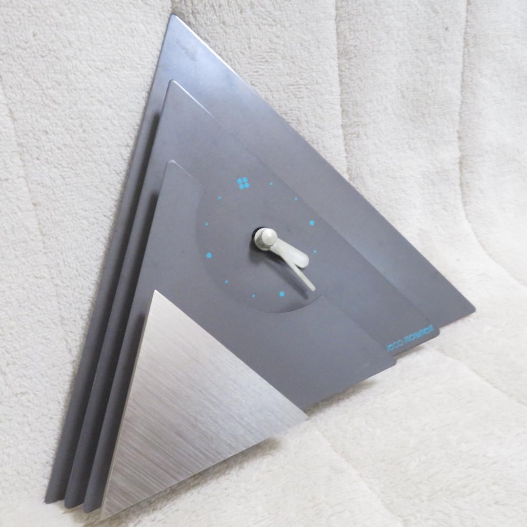 動作品　jeco monument 三角 置き　時計　おしゃれ　インテリア