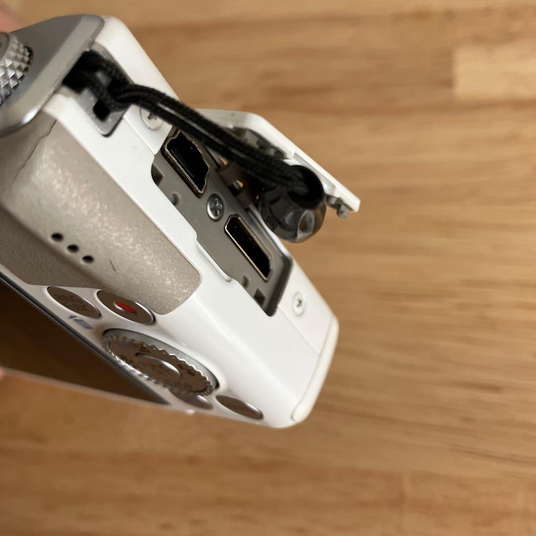 【ジャンク品】Canon PowerShot S110 ホワイト（充電器付き）