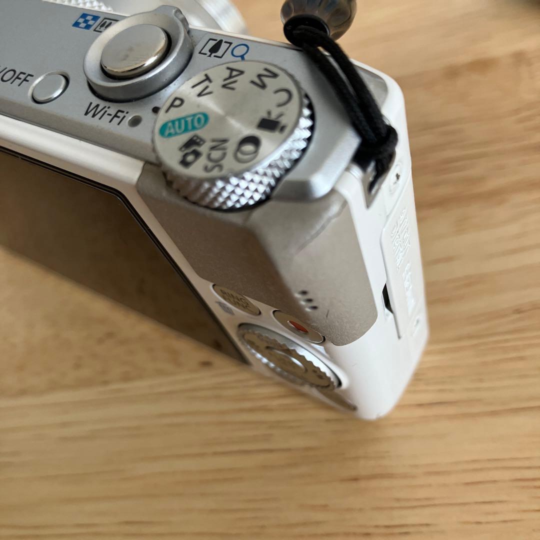 【ジャンク品】Canon PowerShot S110 ホワイト（充電器付き）