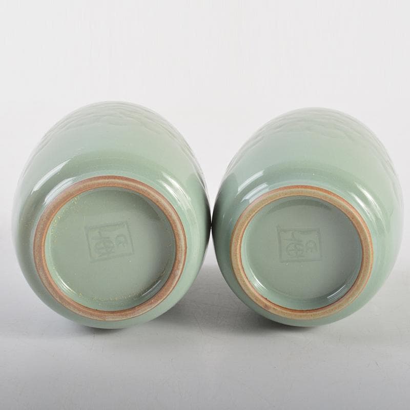 京焼　清水焼　東山窯　宮永東山作　青磁　牡丹文　湯呑　一双　共箱　C　R6998