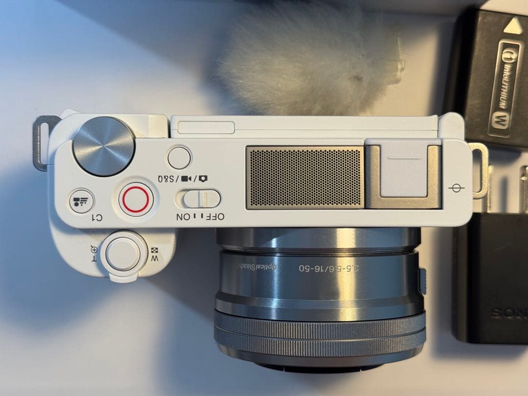SONY ZV-E10L パワーズームレンズキット ホワイト バッテリー付 美品