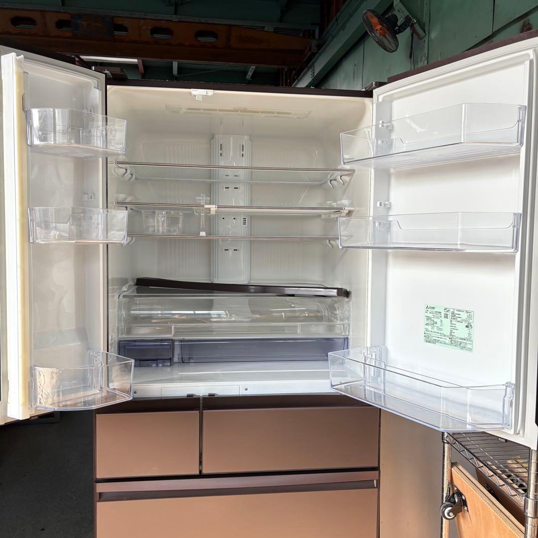 ⭐️MITSUBISHI⭐️ 冷凍冷蔵庫 2022年 700L大阪市近郊配送無料