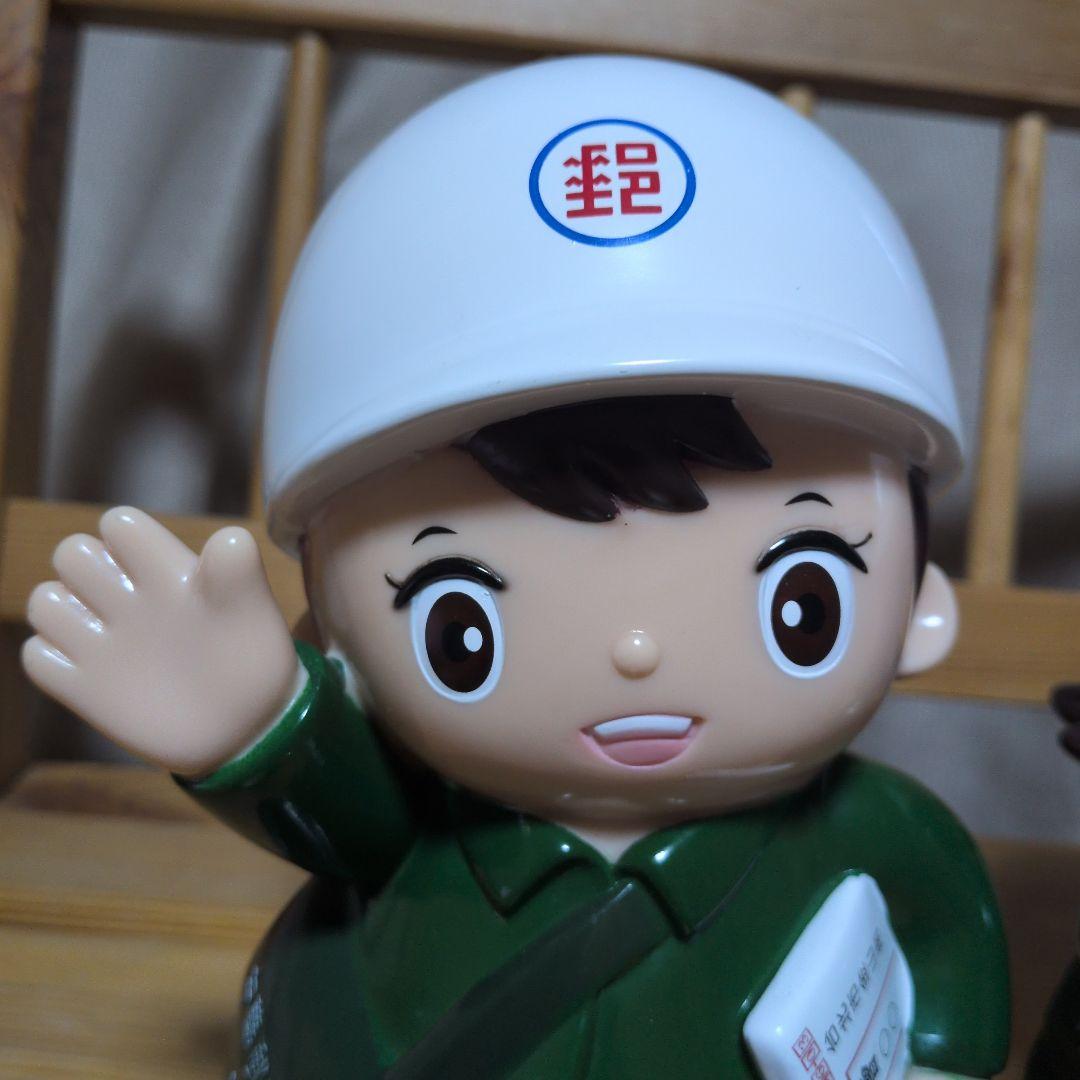 台湾の中華郵政マスコットキャラクター郵政寶寶2011年貯金箱　激レア