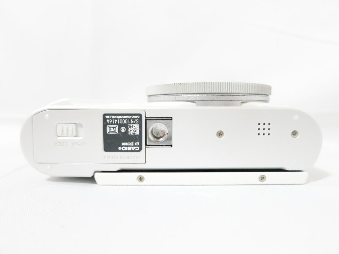 デジタルカメラ CASIO EXILIM EX-ZR3100 ホワイト