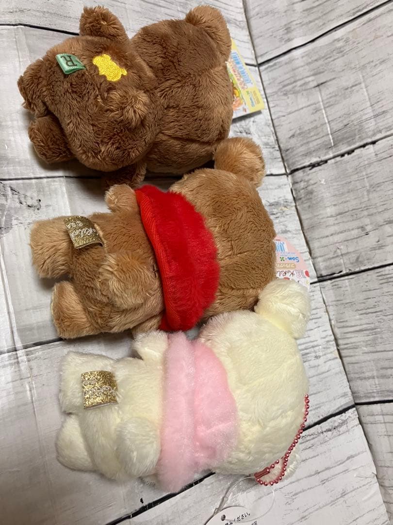 【美品】コリラックマ　ストア限定　ぶらさげぬいぐるみ　苺　未使用品　3個