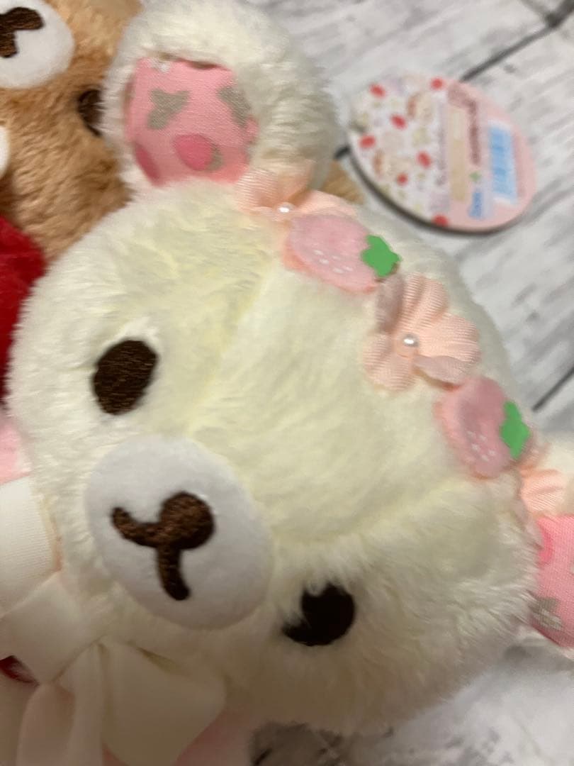 【美品】コリラックマ　ストア限定　ぶらさげぬいぐるみ　苺　未使用品　3個