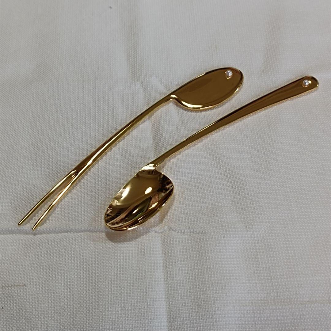 新品　ミキモト　K24金仕上　真珠付き　スプーン５本・フォーク５本　箱入