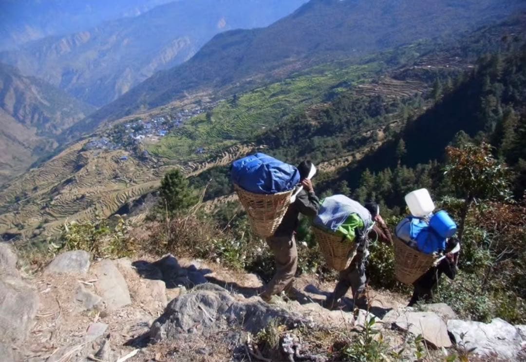 究極品質　超希少幻逸品　光を纏いし神の聖石　虹のガネッシュヒマール水晶　12㎜