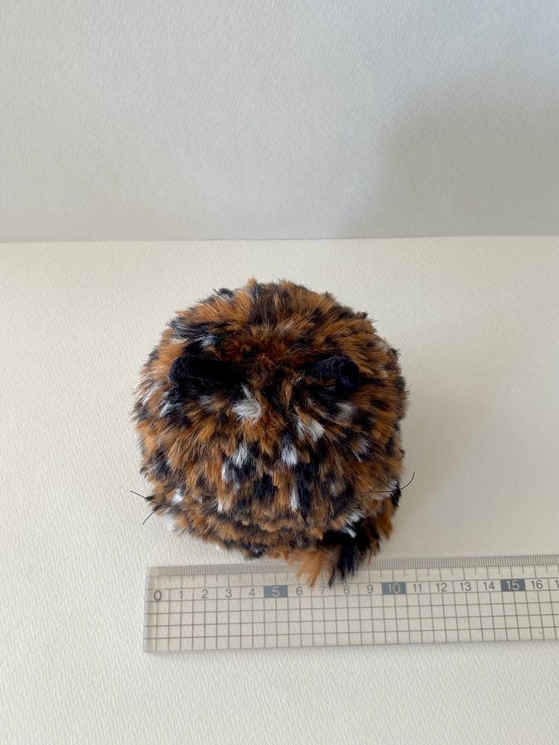 大きなサビ猫ちゃんの編みぐるみ