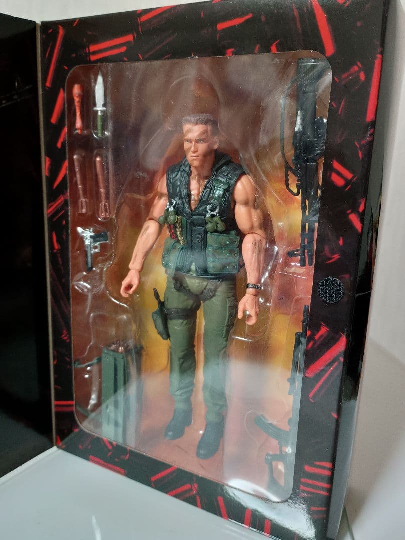 新品②★コマンドー　フィギュア★アーノルドシュワルツェネッガー★