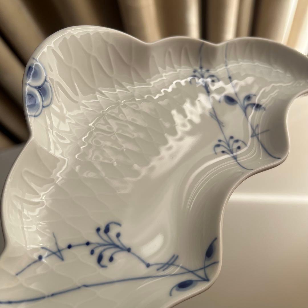 廃番♡希少 ロイヤルコペンハーゲン ブルーパルメッテ クレセントディッシュ 2枚