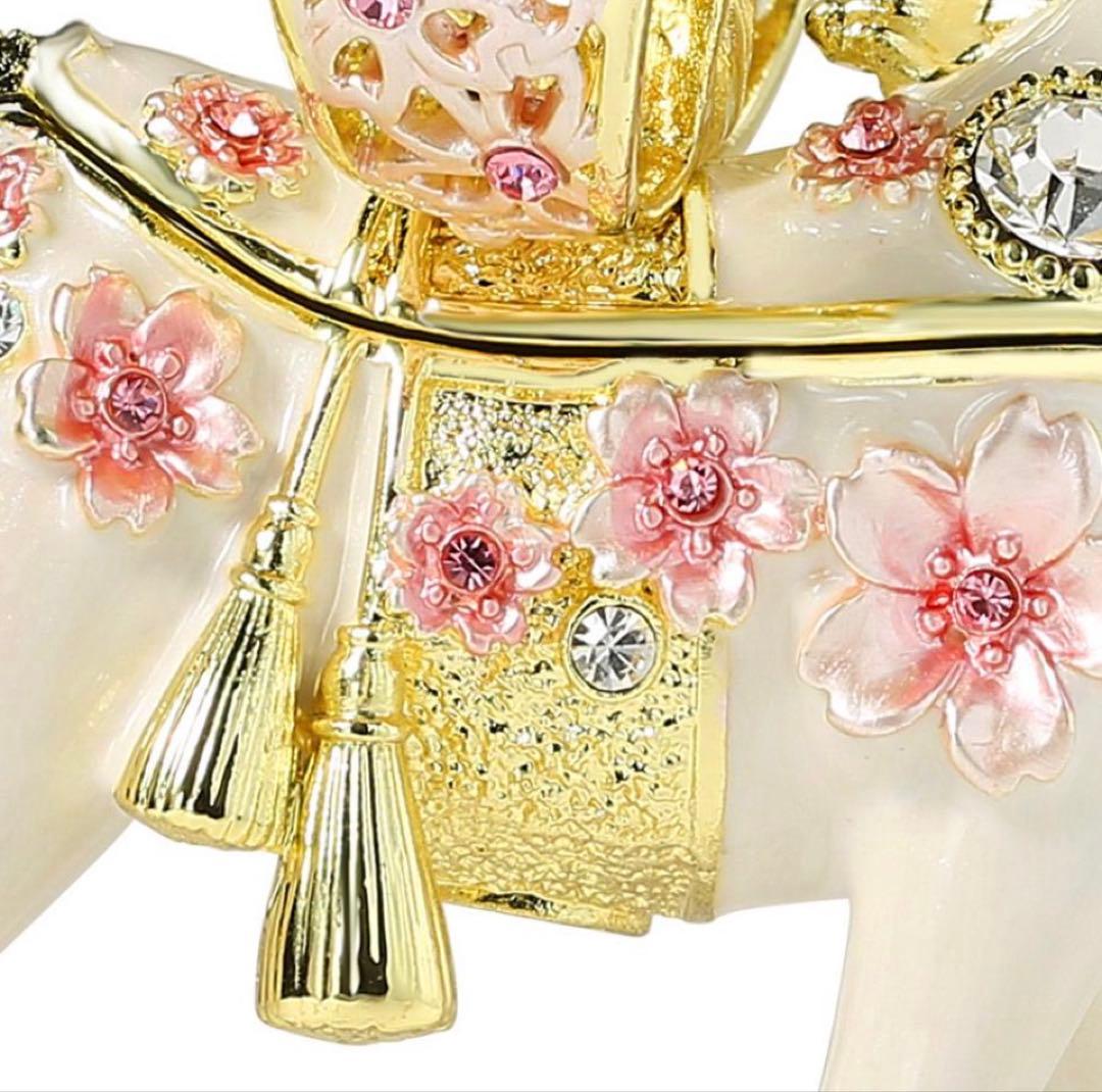 正規品 ピィアース 東京銀座ピカルス 新品 桜小馬 午年 馬 干支置物 桜