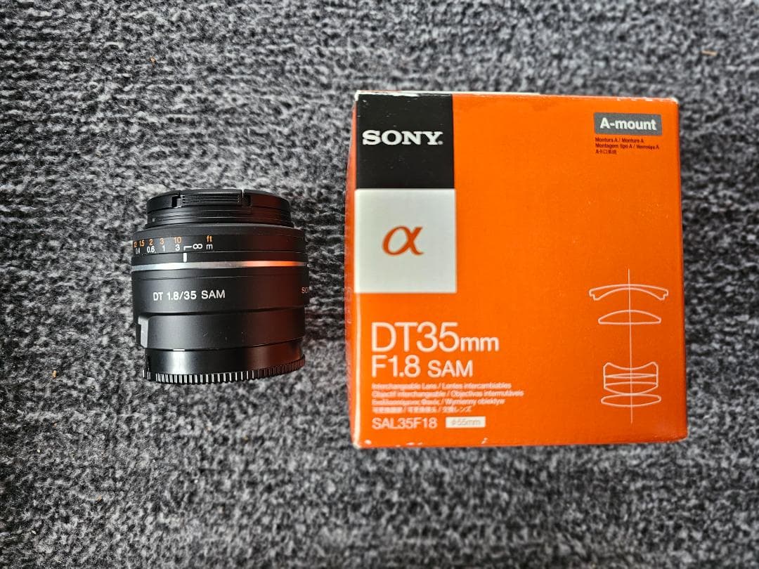 SONY 単焦点広角レンズ　DT35mm F1.8 SAM SAL35F18