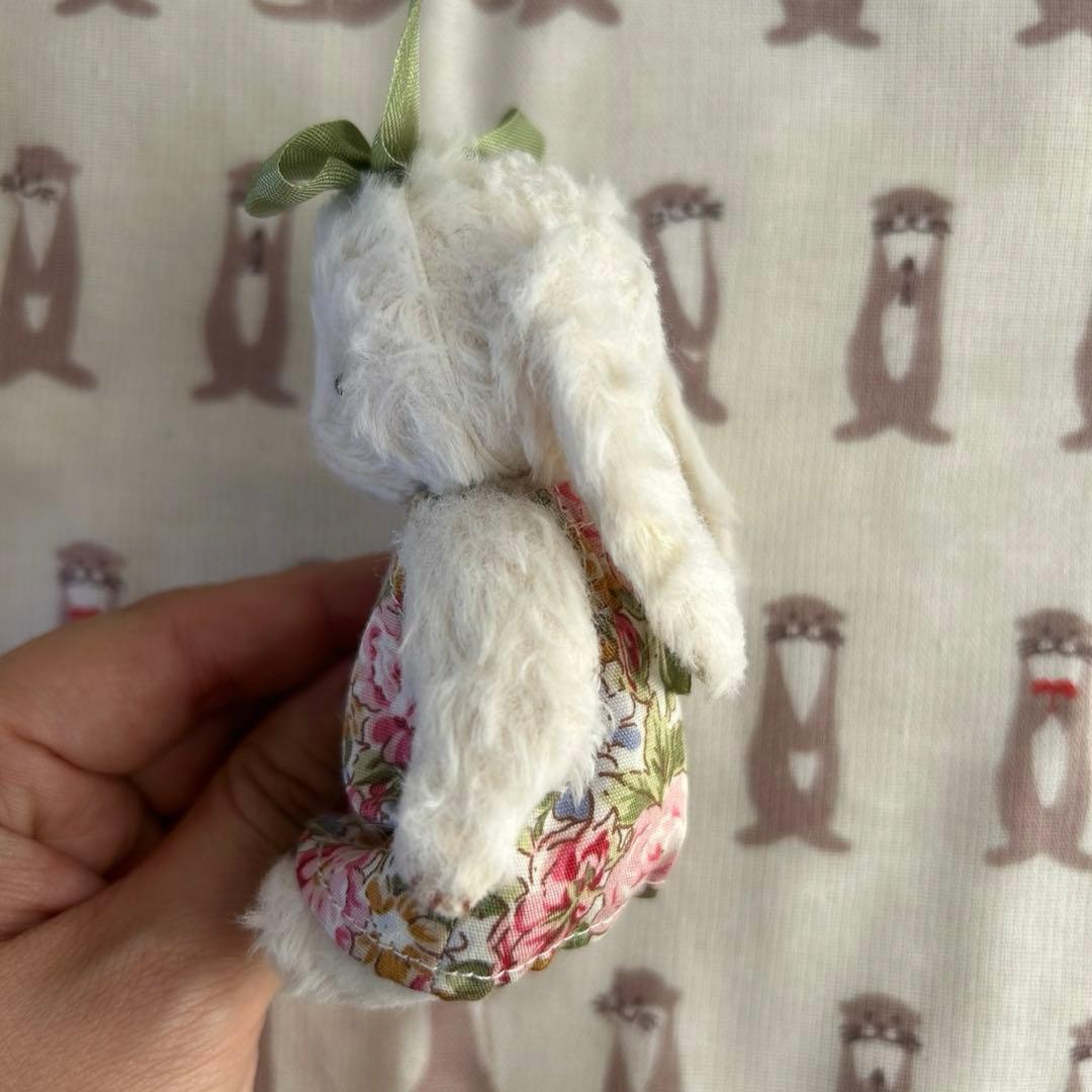 緑色リボンのうさぎさん ぬいぐるみ 海外作家様 アーティストベア ハンドメイド