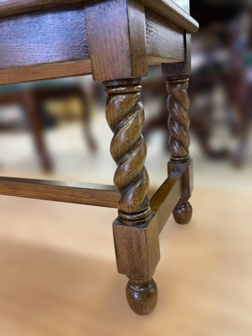 ガラスキャビネット　オーク　コレクションラック　アンティーク　輸入　レトロ　木製