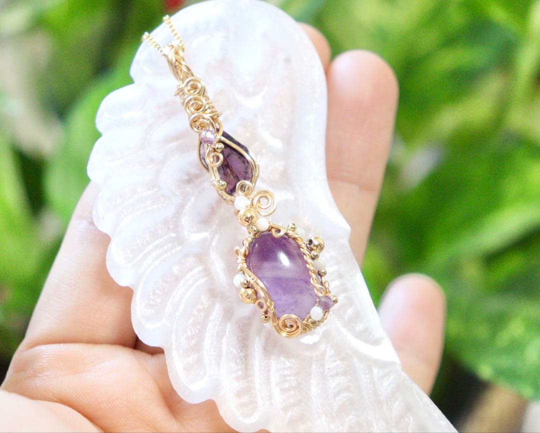 アンダラクリスタルとアメジストのワイヤージュエリーネックレス✧2月誕生石✧紫