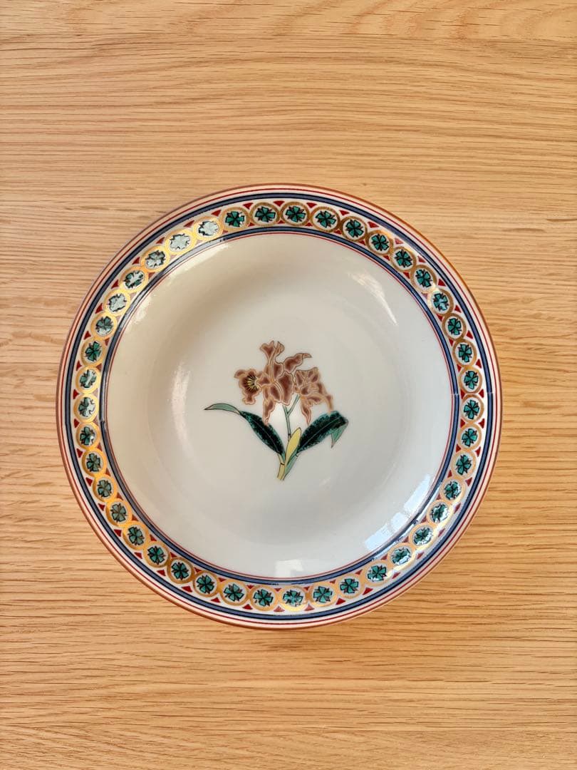 【新品未使用】九谷焼　青郊窯　金彩草花絵変り　5号　中皿　5枚入り　花柄　箱あり