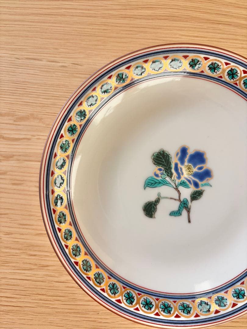 【新品未使用】九谷焼　青郊窯　金彩草花絵変り　5号　中皿　5枚入り　花柄　箱あり