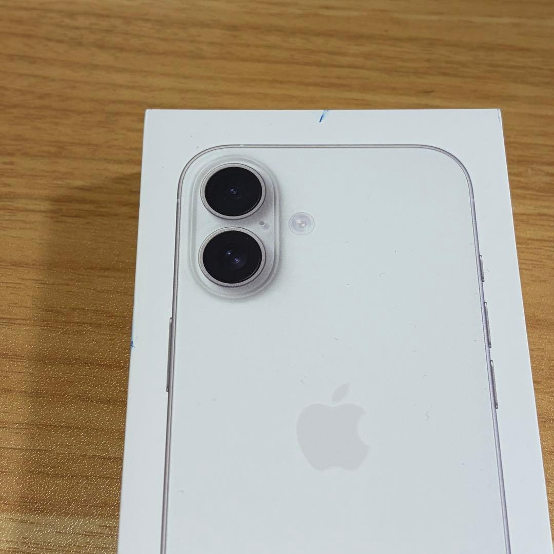 Apple iPhone16 本体　128GB ホワイト