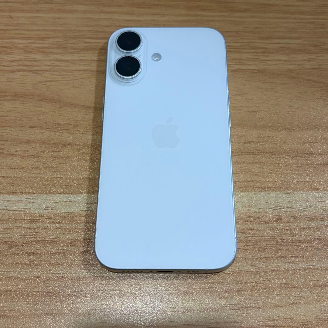 Apple iPhone16 本体　128GB ホワイト