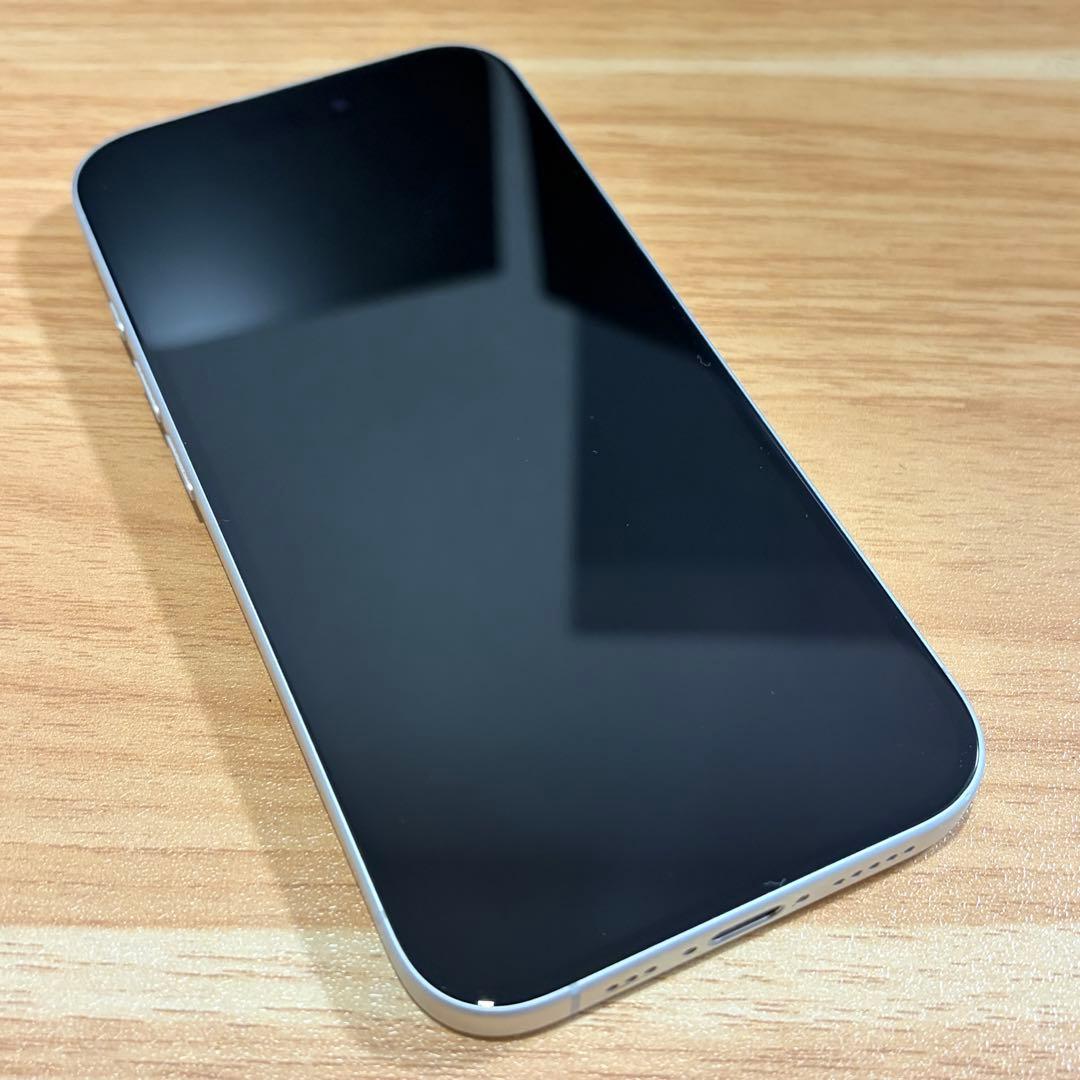 Apple iPhone16 本体　128GB ホワイト
